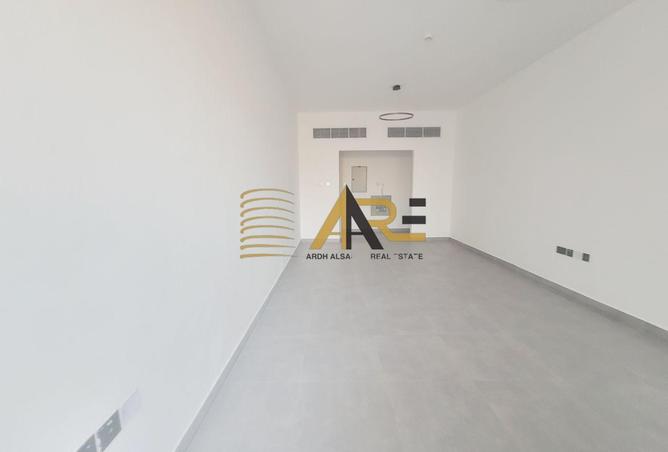 90086689 - Property Image 3