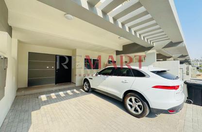 Townhouse - 4 - 5 for rent in Camelia - Damac Hills 2 - Dubai