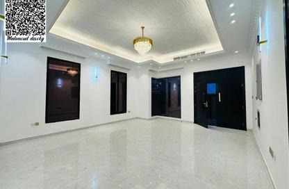 Villa - 5 Bedrooms - 7 Bathrooms for sale in Al Yasmeen 1 - Al Yasmeen - Ajman