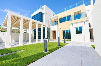 Villa - 5 - 5 for rent in Umm Suqeim 1 Villas - Umm Suqeim 1 - Umm Suqeim - Dubai