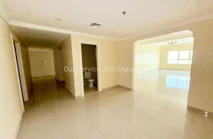 Apartment - 3 Bedrooms - 3 Bathrooms for rent in Al Mamzar - Al Mamzar - Sharjah - Sharjah