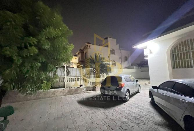 60930309 - Property Image 2