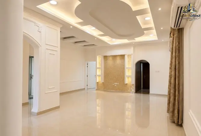162804004 - Property Image 2
