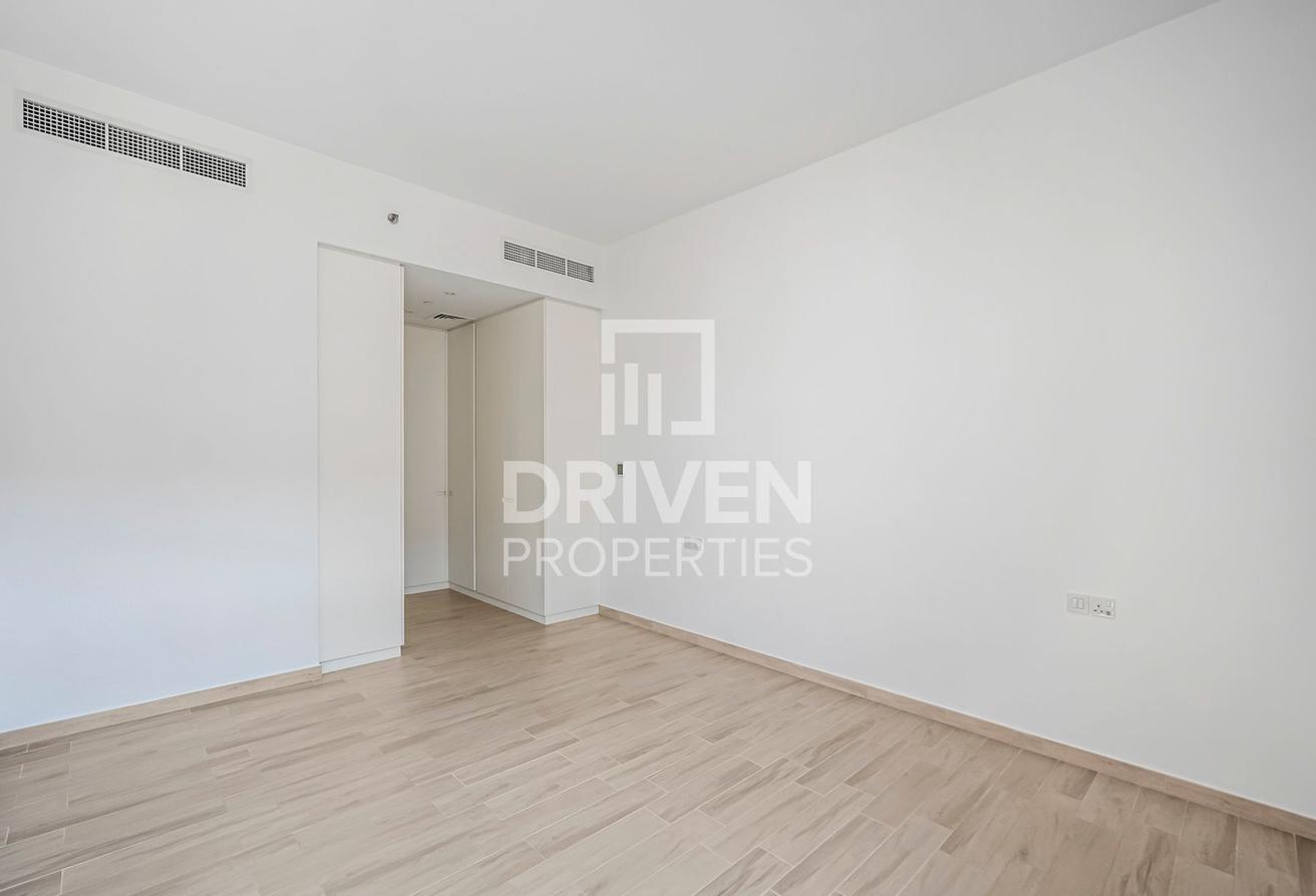 Modern Layout | Prime Location | Low Floor photo 7