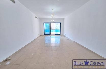 Apartment - 3 Bedrooms - 3 Bathrooms for rent in Emerald Mankhool 1 - Mankhool - Bur Dubai - Dubai