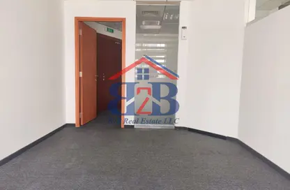 Office Space - Studio - 1 Bathroom for rent in Fairmont Hotel - Sheikh Zayed Road - Dubai