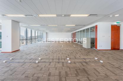 Office Space - Studio for rent in Emaar Business Park Building 1 - Emaar Business Park - Greens - Dubai