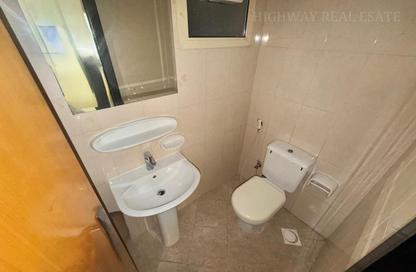 Apartment - 1 Bedroom - 2 Bathrooms for rent in Muwaileh 29 Building - Muwaileh - Sharjah