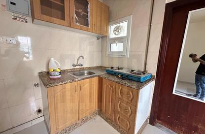 Apartment - Studio - 1 Bathroom for rent in Muwailih Building - Muwaileh - Sharjah