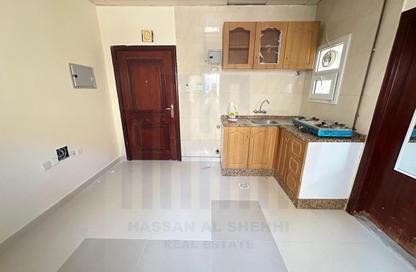 Apartment - Studio - 1 Bathroom for rent in Muwailih Building - Muwaileh - Sharjah