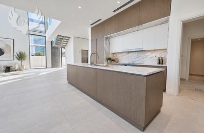 Villa - 4 - 5 for sale in Nad Al Sheba Gardens 2 - Nad Al Sheba Gardens - Nad Al Sheba 1 - Nad Al Sheba - Dubai