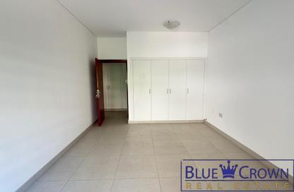 Apartment - 3 - 3 for rent in Zabeel Building - Al Karama - Bur Dubai - Dubai