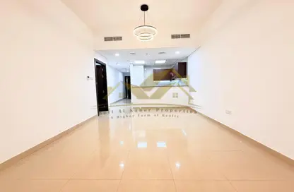 Apartment - 1 Bedroom - 2 Bathrooms for rent in Jumeirah Garden City - Al Satwa - Dubai