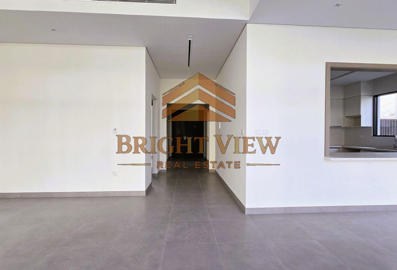 Spacious Layout | Ready to move | gated community photo 2