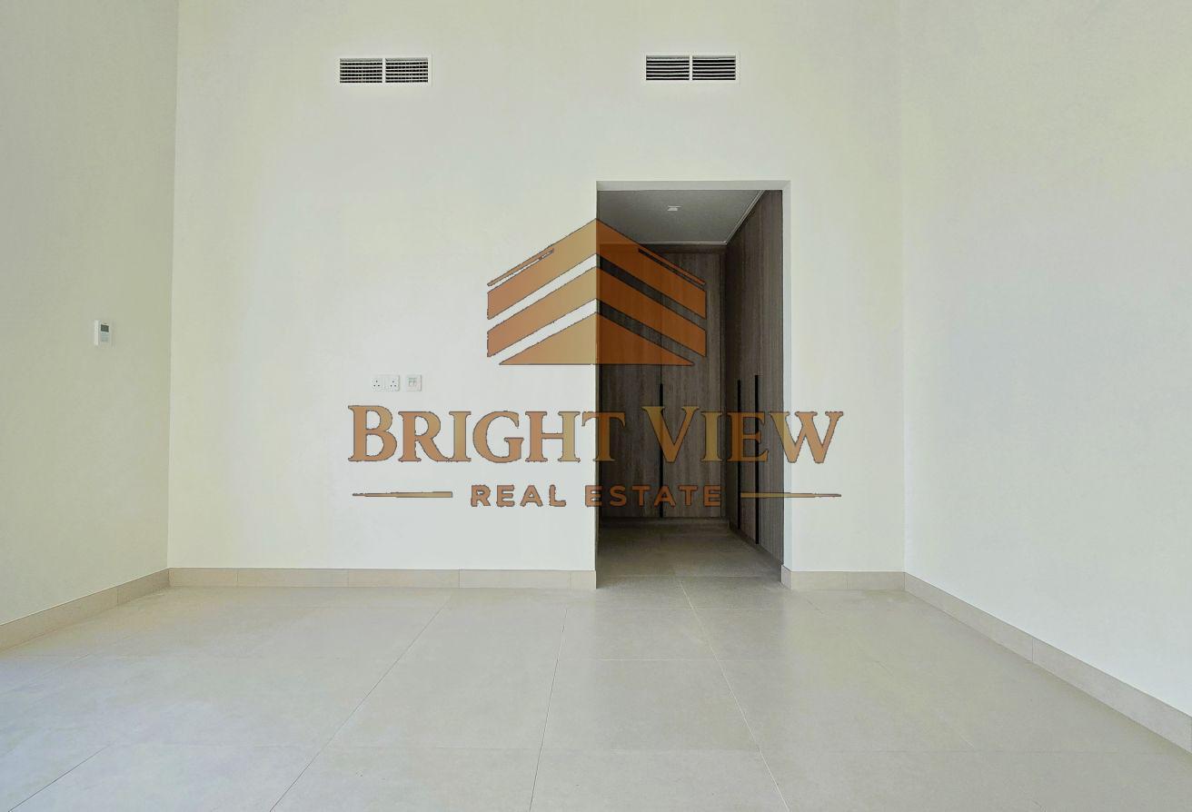 Spacious Layout | Ready to move | gated community photo 8