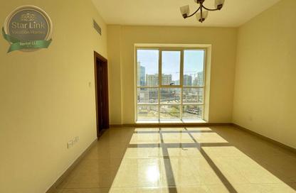 Apartment - 2 - 3 for rent in Dubai Land Residence Complex - Dubai