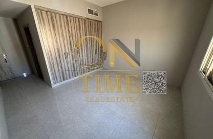 Apartment - 2 - 3 for rent in Anwar Al Furat Building - Al Jurf Industrial 3 - Al Jurf Industrial - Ajman Apartment - 2 - 3 for rent in Anwar Al Furat Building - Al Jurf Industrial 3 - Al Jurf Industrial - Ajman