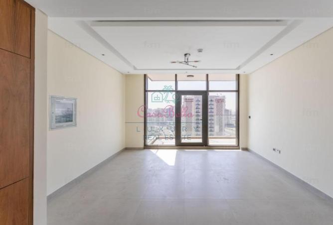 74231805 - Property Image 3