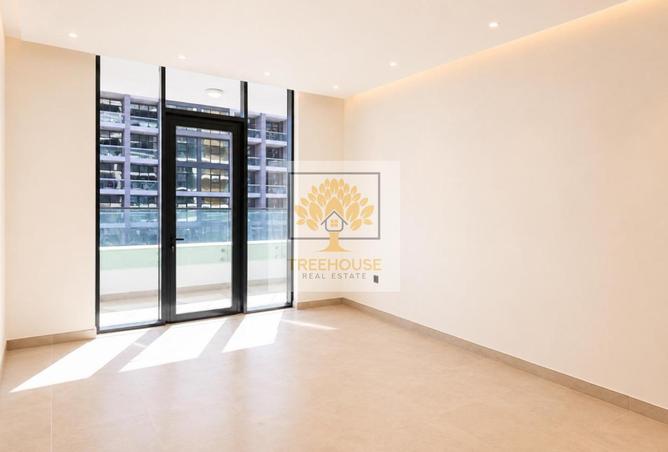 104692138 - Property Image 2