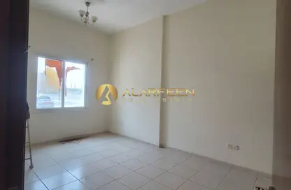 Apartment - 1 Bedroom - 2 Bathrooms for rent in Building IC1-EMR-18 - Emirates Cluster - International City - Dubai