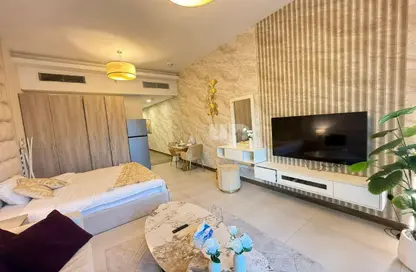 Apartment - 1 Bathroom for rent in SOL Bay - Business Bay - Dubai