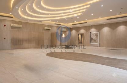 Shop - Studio - 1 Bathroom for rent in Al Khabaisi - Deira - Dubai