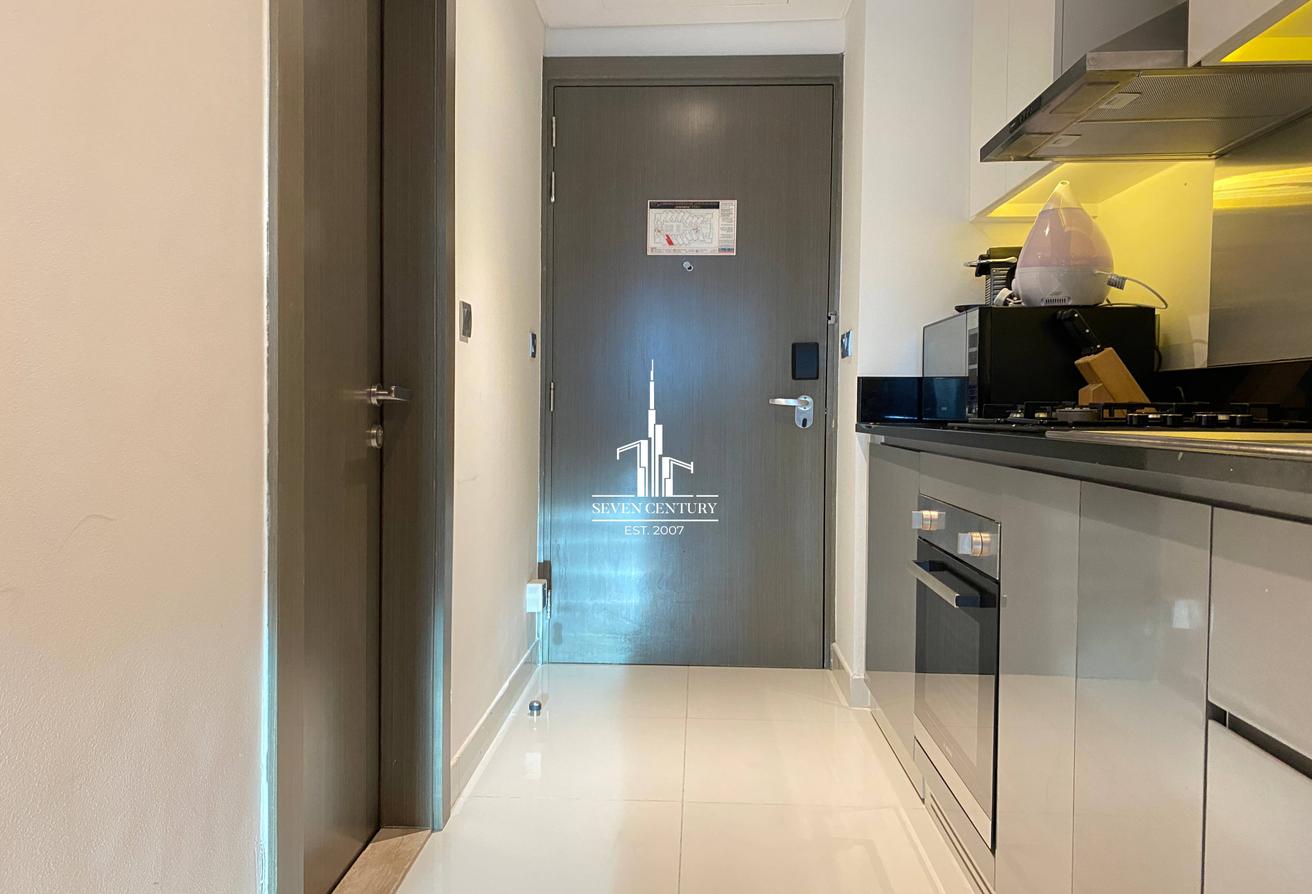Full Canal View | Fully Furnished | High Floor photo 11