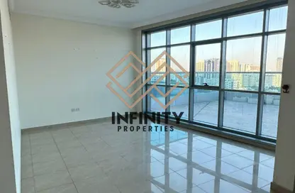 شقة - 2 غرف نوم - 3 حمامات للبيع في مساكن كورنيش عجمان - طريق كورنيش عجمان - عجمان