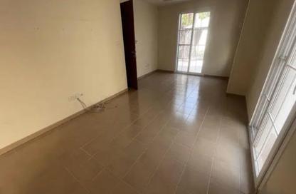 Townhouse - 3 Bedrooms - 2 Bathrooms for rent in Ghadeer 1 - Ghadeer - The Lakes - Dubai