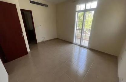 Townhouse - 3 Bedrooms - 2 Bathrooms for rent in Ghadeer 1 - Ghadeer - The Lakes - Dubai