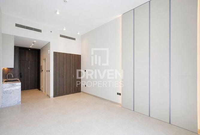 Brand New Apt | Multiple Options | Vacant