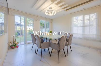 فيلا - 3 غرف نوم - 3 حمامات للايجار في الينابيع 2 - الينابيع - دبي
