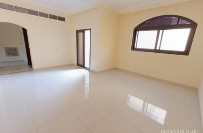 Apartment - 2 Bedrooms - 3 Bathrooms for rent in Al Qulaya'ah - Al Sharq - Sharjah