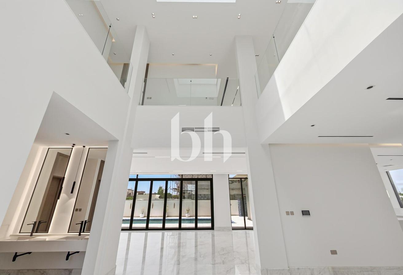 Brand New | Luxury | Expansive Family Villa photo 24