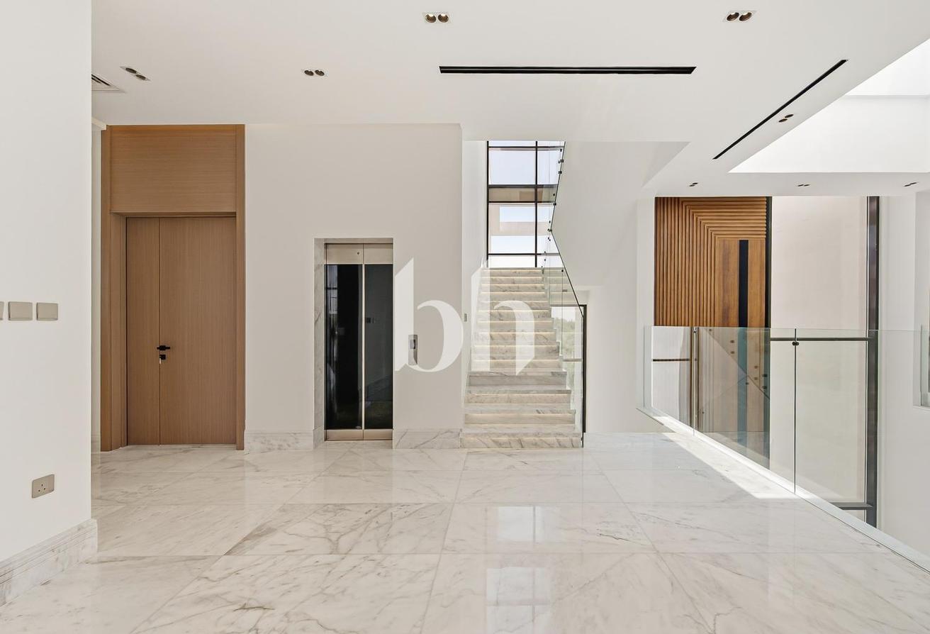 Brand New | Luxury | Expansive Family Villa photo 29