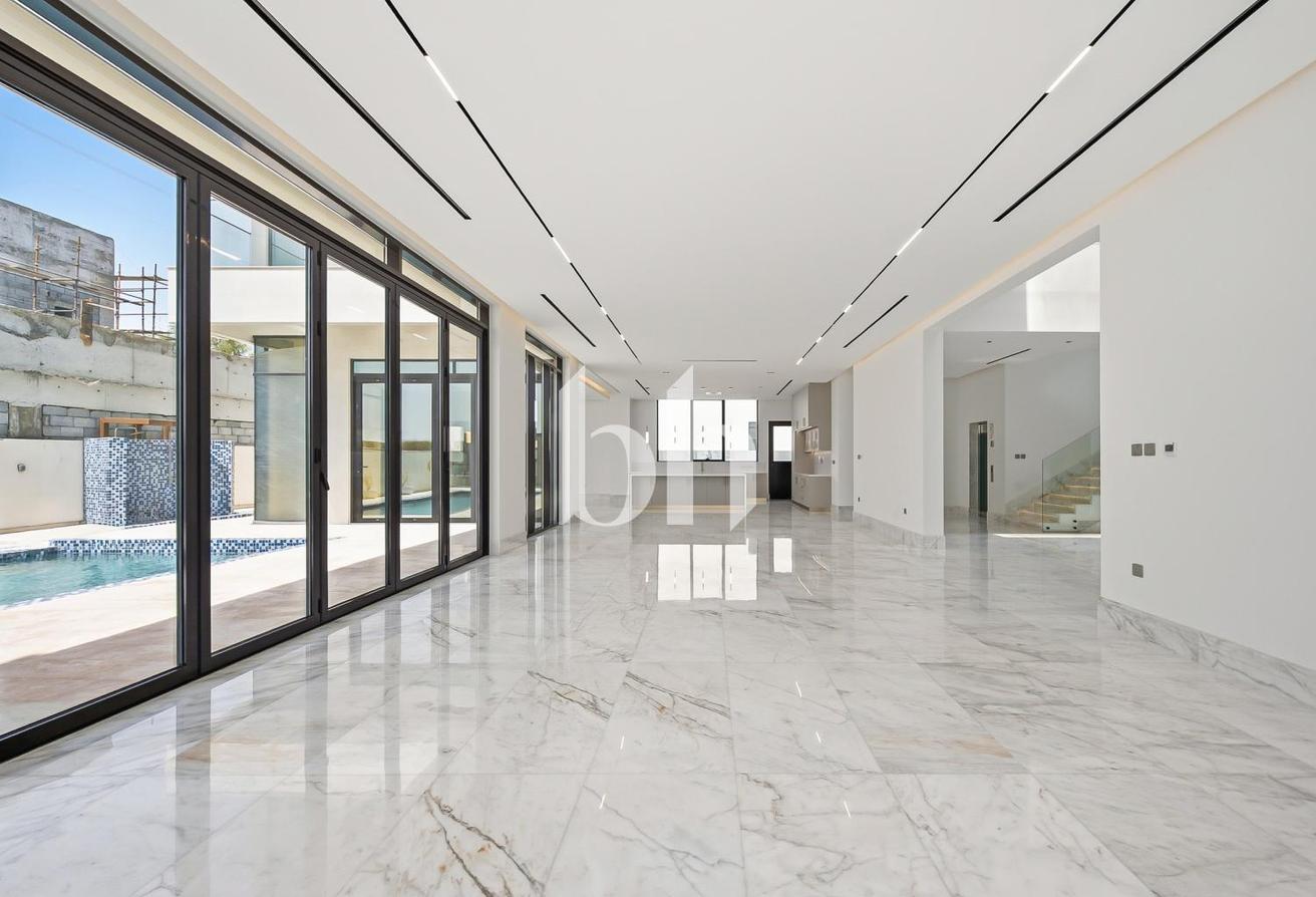 Brand New | Luxury | Expansive Family Villa photo 28