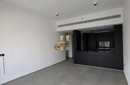 شقة - 2 غرف نوم - 3 حمامات للايجار في مبني س ه 1 - منطقة 14 - قرية جميرا الدائرية - دبي