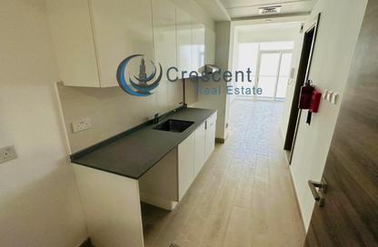 Apartment - Studio - 1 Bathroom for rent in Bloom Towers C - Bloom Towers - District 10 - Jumeirah Village Circle - Dubai Apartment - Studio - 1 Bathroom for rent in Bloom Towers C - Bloom Towers - District 10 - Jumeirah Village Circle - Dubai