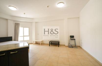 Apartment - Studio - 1 Bathroom for rent in Al Thamam 08 - Al Thamam - Remraam - Dubai