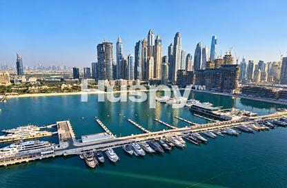 Apartment - 2 - 2 for sale in Palace Beach Residence Tower 2 - Palace Beach Residence - Emaar Beachfront - Dubai Harbour - Dubai