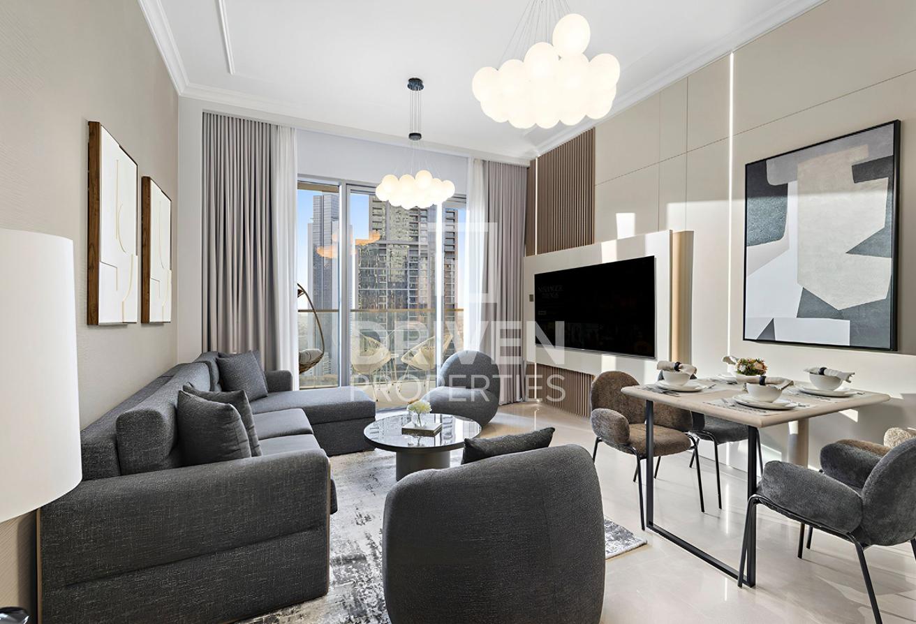 Lavish Furnished and Upgraded | Intuitive Layout photo 2