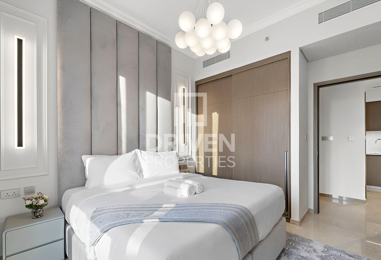 Lavish Furnished and Upgraded | Intuitive Layout photo 9