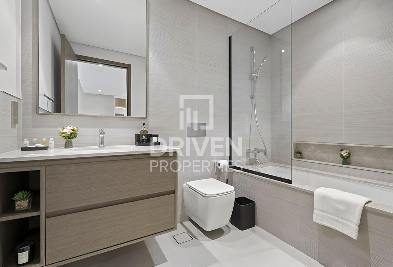 Lavish Furnished and Upgraded | Intuitive Layout photo 13