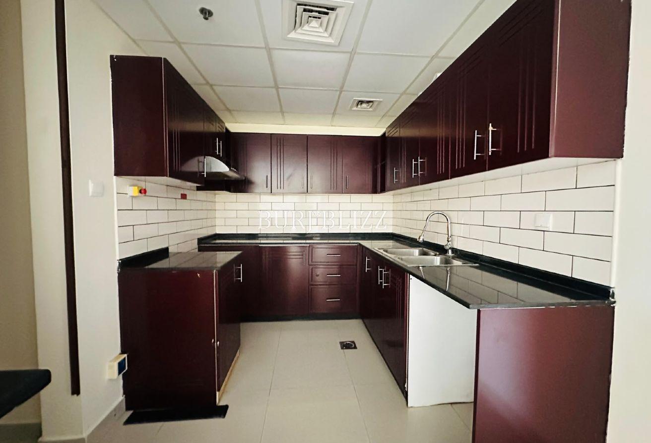 Spacious 1BR | Prime Location | Community View photo 3