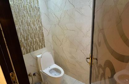 Apartment - 2 Bedrooms - 2 Bathrooms for rent in Al Khan Corniche - Al Khan - Sharjah