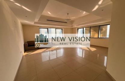 Apartment - 3 Bedrooms - 3 Bathrooms for rent in Al Khan Lagoon Tower - Al Khan Lagoon - Al Khan - Sharjah
