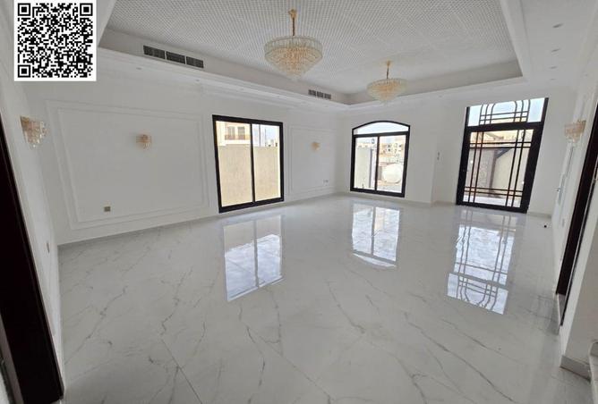 73876889 - Property Image 3