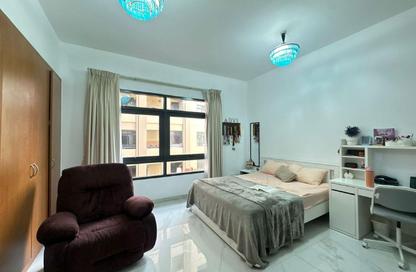 Apartment - 3 Bedrooms - 3 Bathrooms for rent in Al Ghaf 3 - Al Ghaf - Greens - Dubai