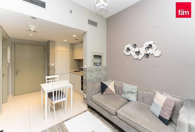 Beautifully Furnished 1 Bedroom | Vacant photo 3