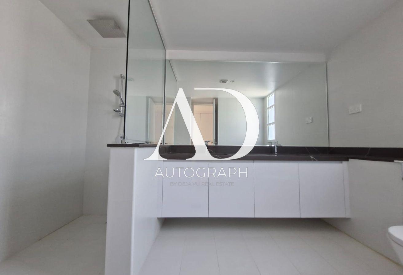 5 Bed Independent Villa Near the Beach photo 18